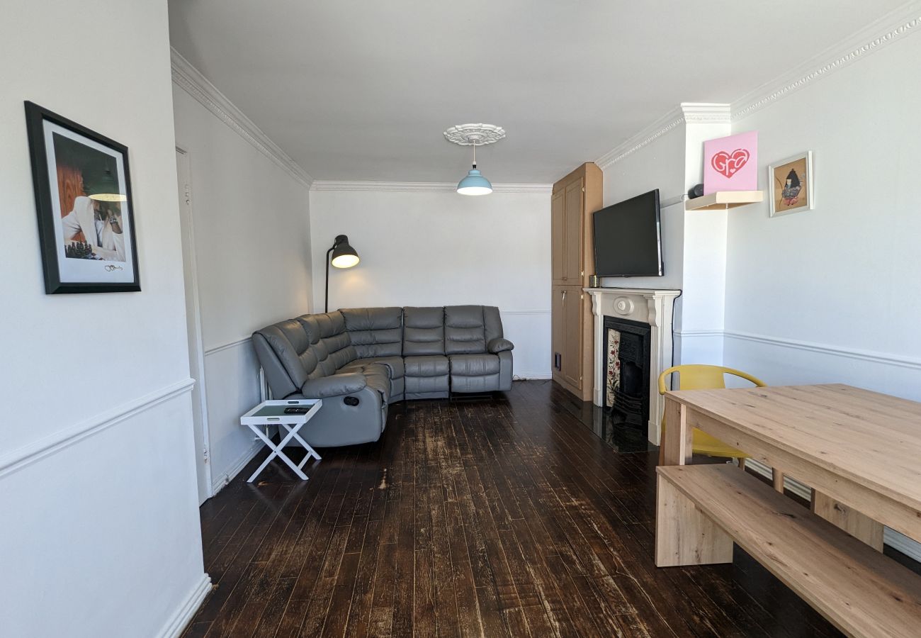 Apartment in Dublin - The Sutton Townhouse