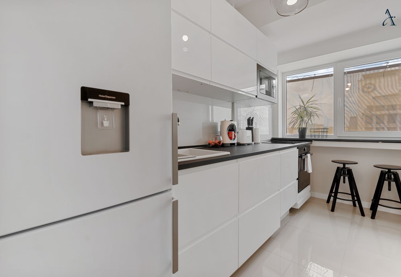 Apartment in Bucharest - RentForComfort Coquette 1BDR Calea Victoriei