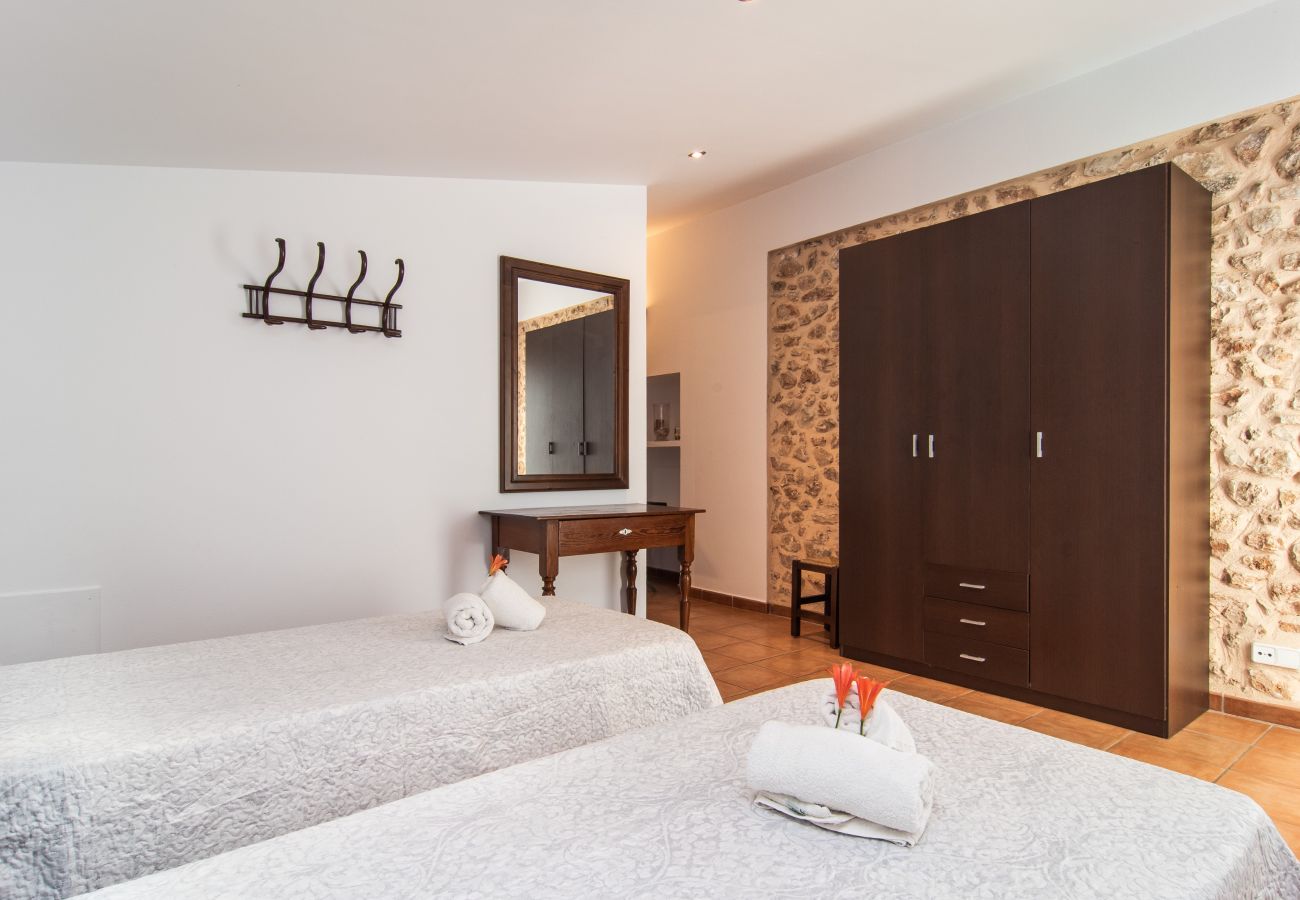 Villa in Santanyi - YourHouse Angoixes, villa with private pool