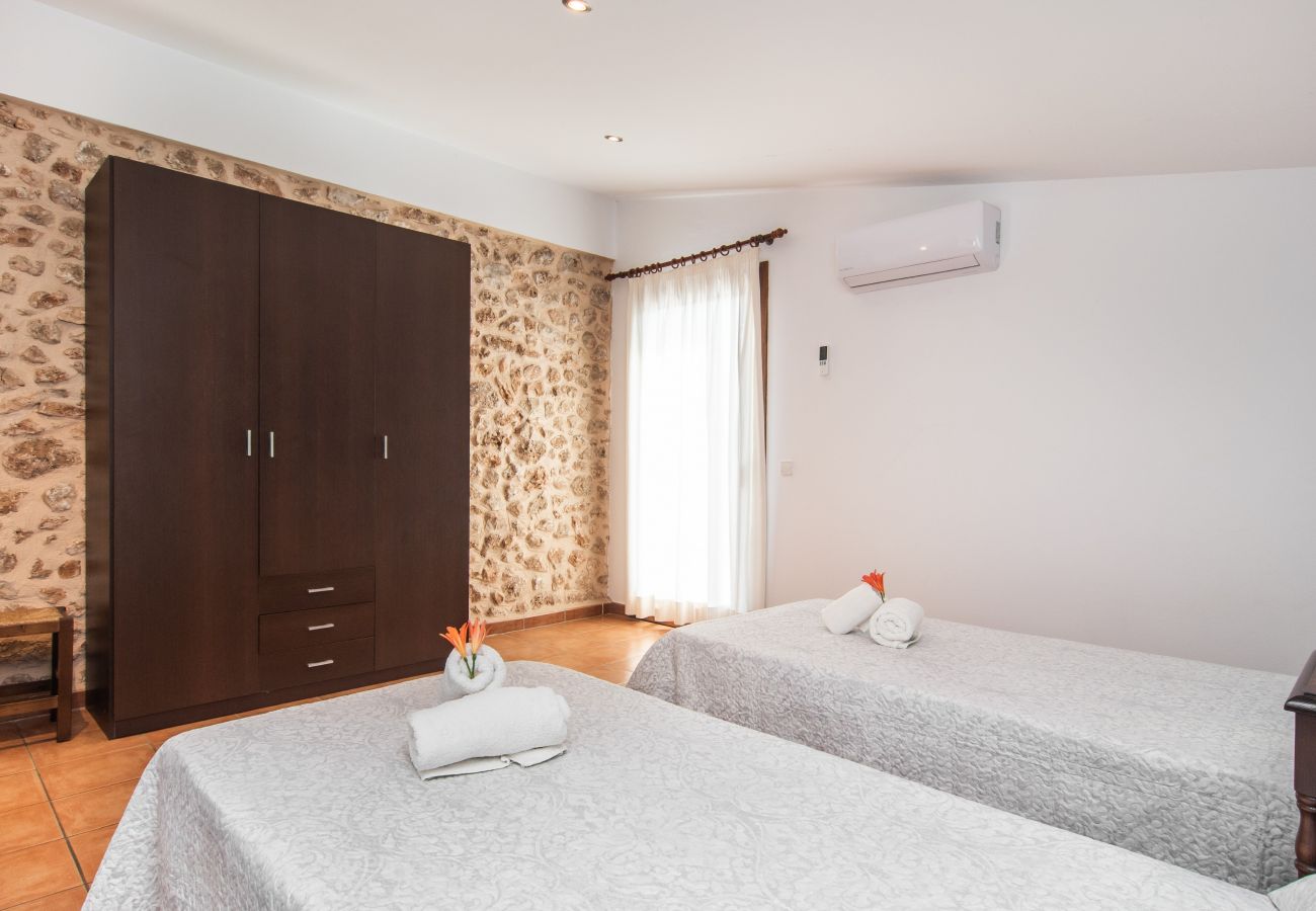 Villa in Santanyi - YourHouse Angoixes, villa with private pool