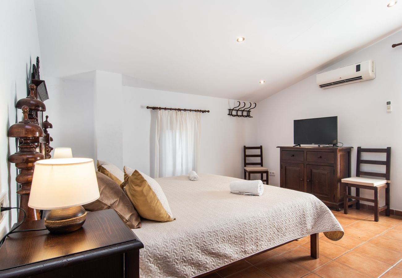 Villa in Santanyi - YourHouse Angoixes, villa with private pool