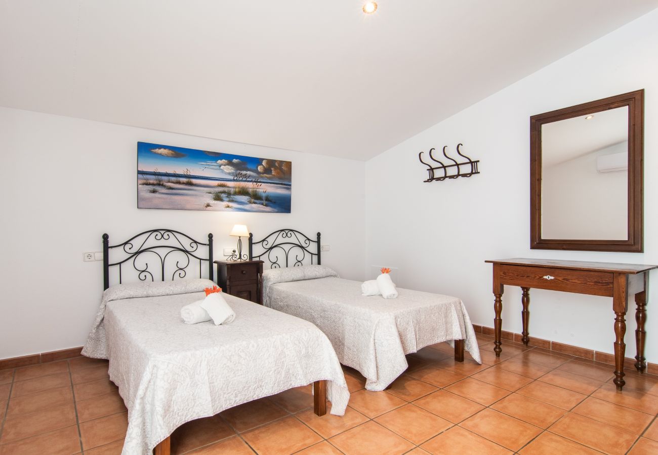 Villa in Santanyi - YourHouse Angoixes, villa with private pool