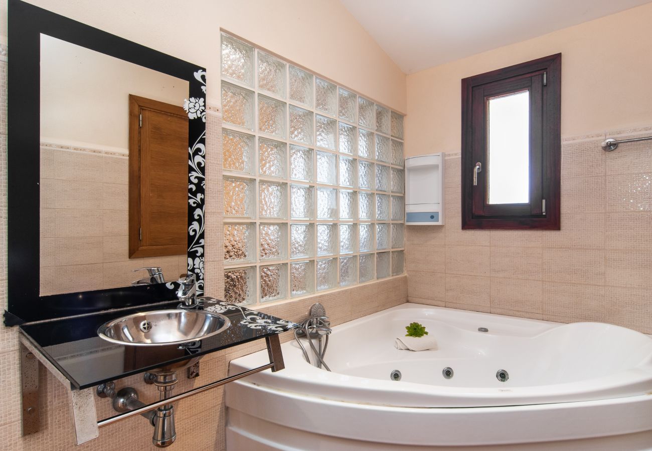 Villa in Santanyi - YourHouse Angoixes, villa with private pool