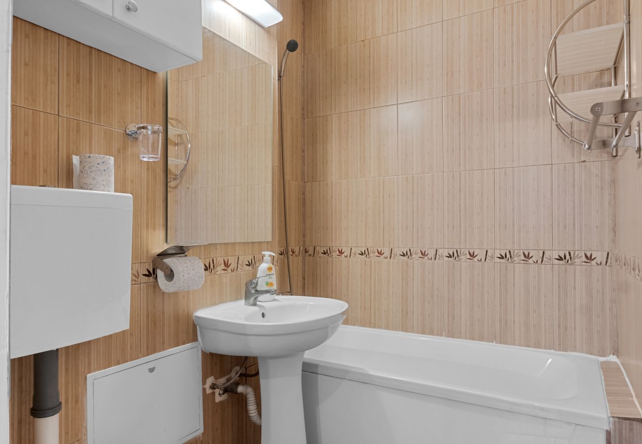 Apartment in Bucharest - 2 BDR Apartment near Hospital Grigore Alexandrescu