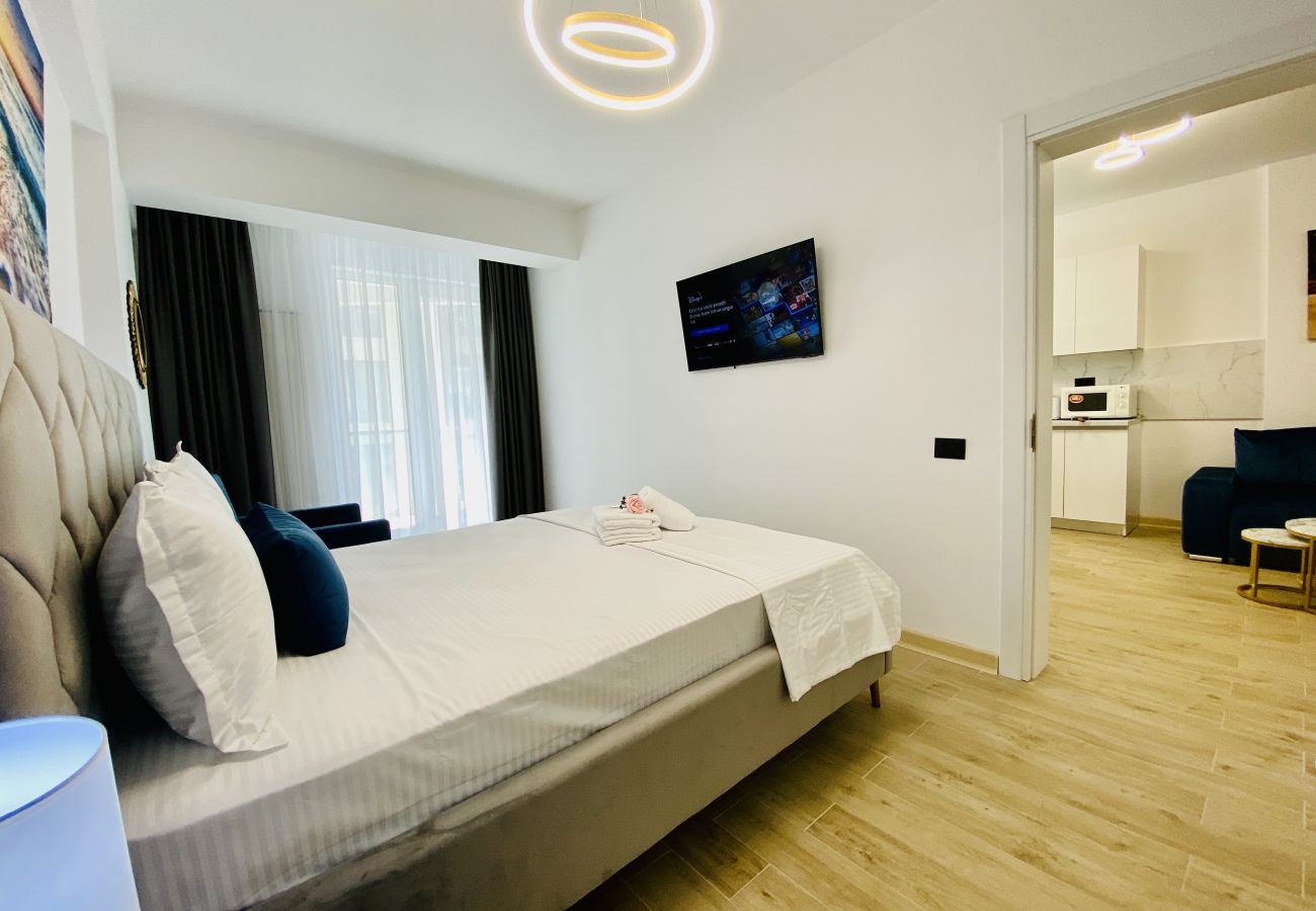 Apartment in Mamaia Nord - Caro 1BDR wit Infinity Pool Acces by Alezzi