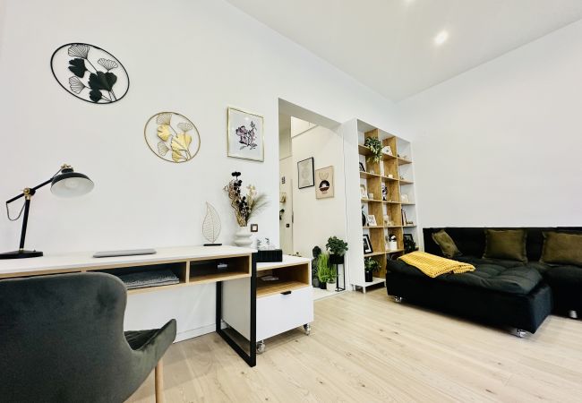 Studio in Cluj Napoca - Clever Studio near Central Shopping Center 