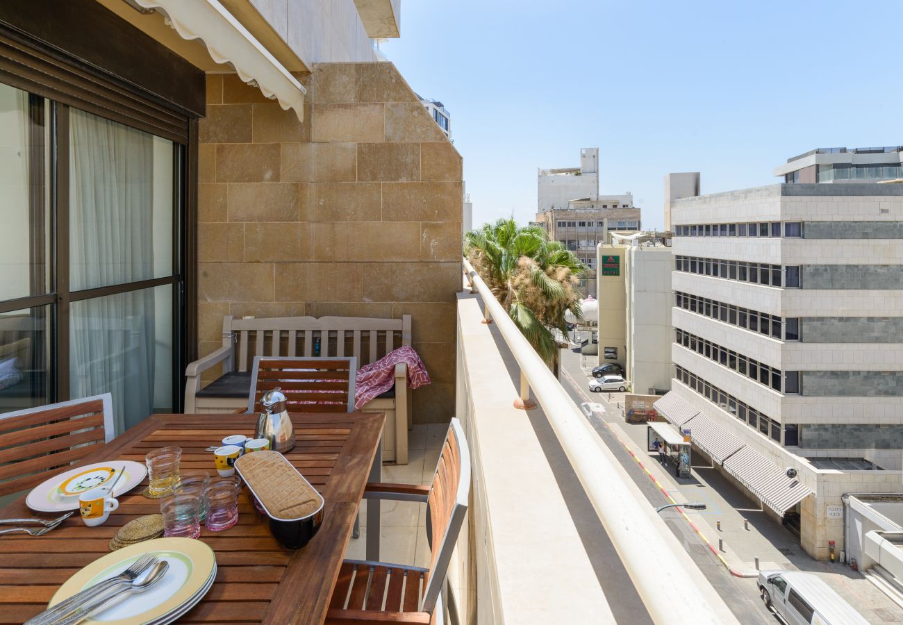 Apartment in Tel Aviv - Jaffa - Airy & Bright w/Balcony Parking steps from Beach by FeelHome