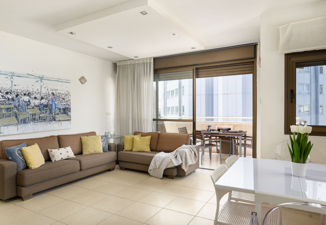 Apartment in Tel Aviv - Jaffa - Airy & Bright w/Balcony Parking steps from Beach by FeelHome