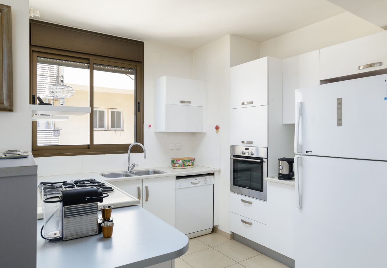 Apartment in Tel Aviv - Jaffa - Airy & Bright w/Balcony Parking steps from Beach by FeelHome