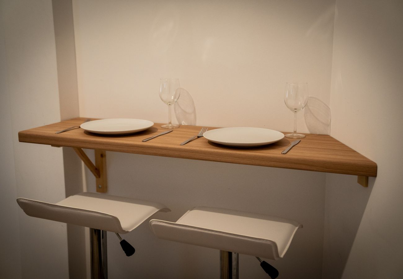 Apartment in Athens - Chremonidou 35 