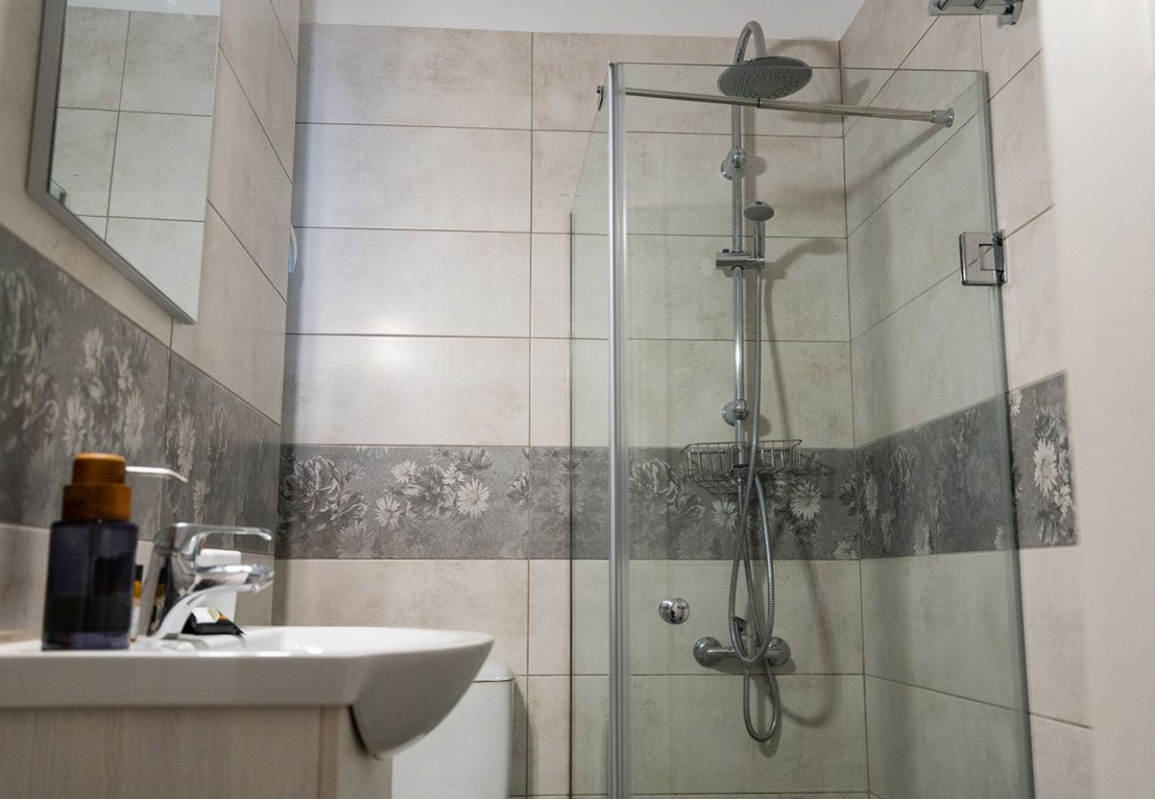 Apartment in Athens - Chremonidou 35 
