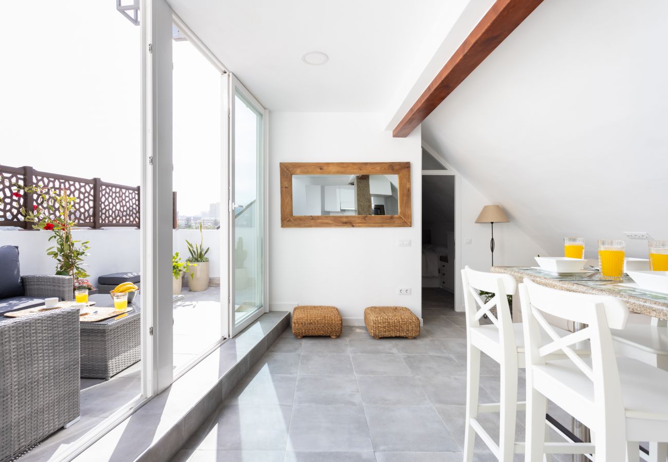Apartment in Puerto de la Cruz - Lightbooking Ático Bencomo con vistas a la playa 