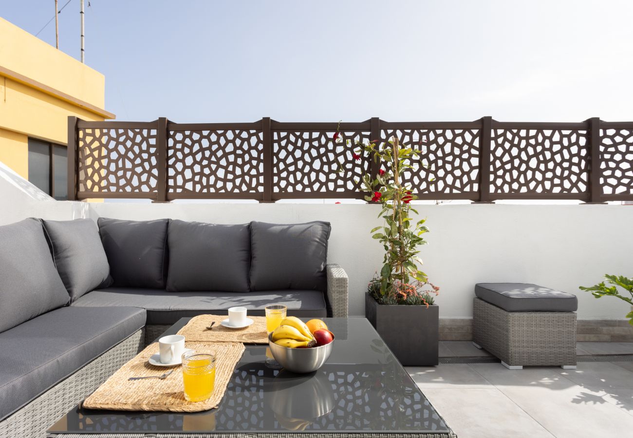 Apartment in Puerto de la Cruz - Lightbooking Ático Bencomo con vistas a la playa 