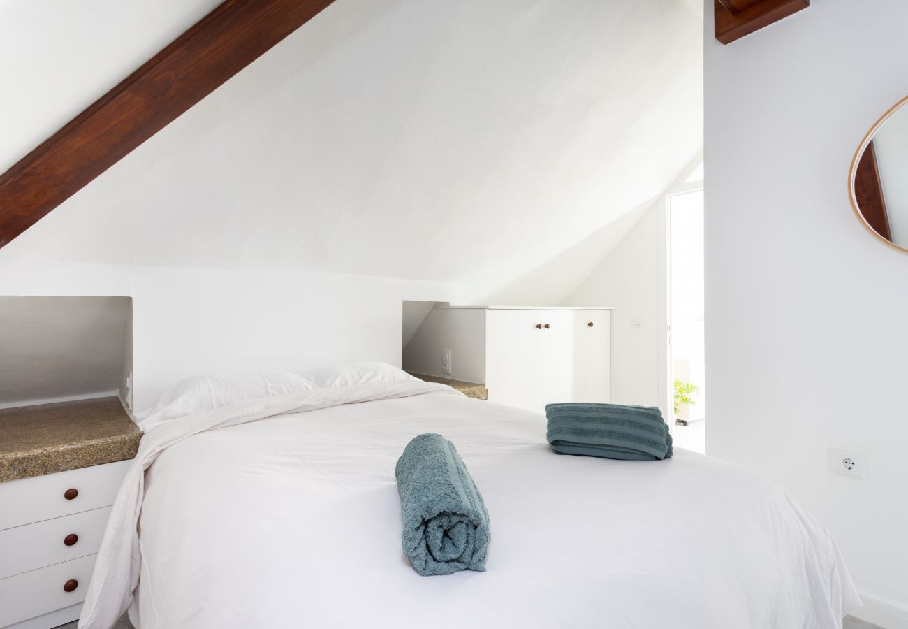 Apartment in Puerto de la Cruz - Lightbooking Ático Bencomo con vistas a la playa 