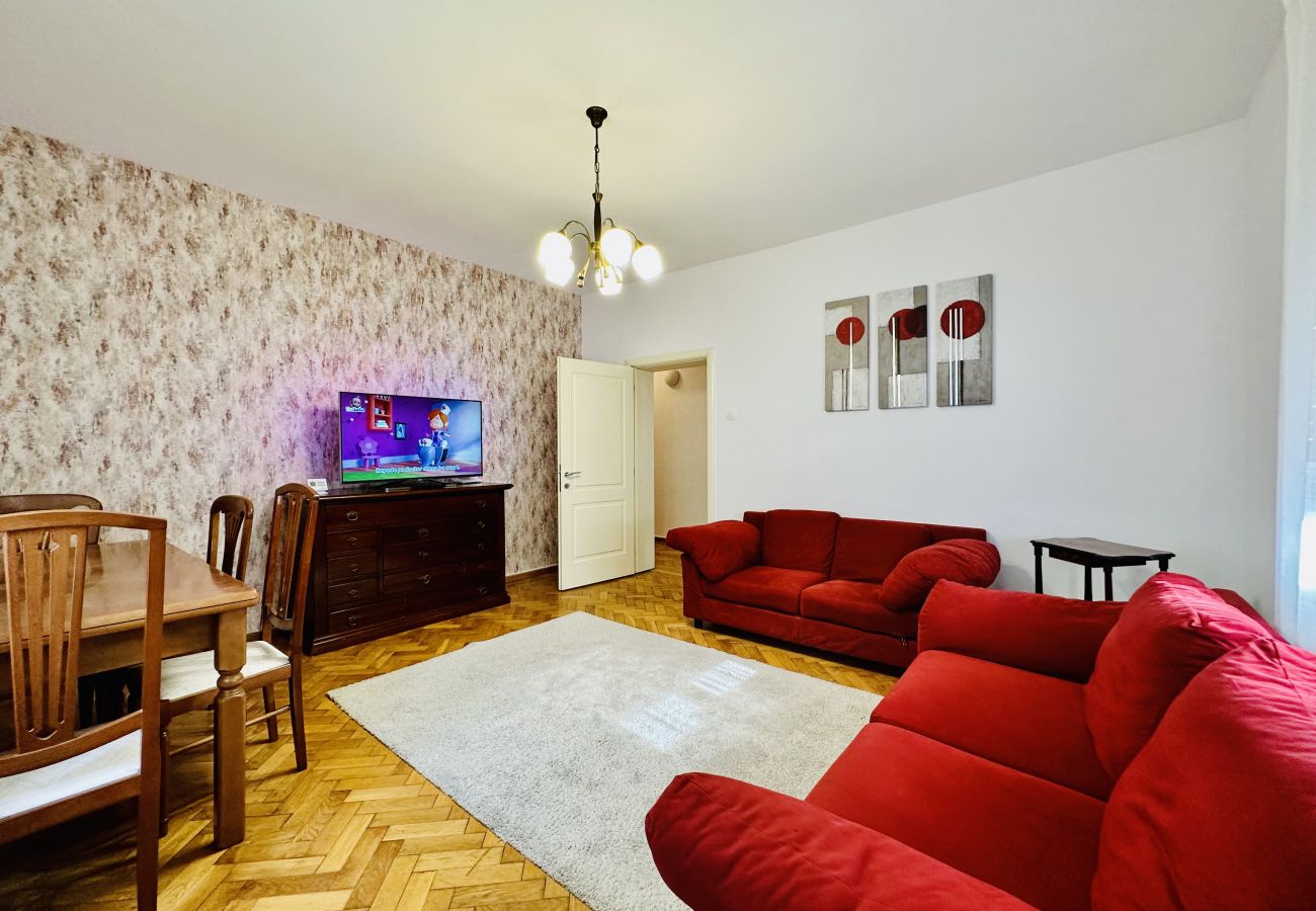 Apartment in Bucharest - Central University Square 1BDR Apartment