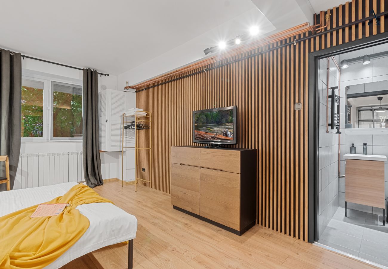 Studio in Bucharest - Charming Studio in City Center