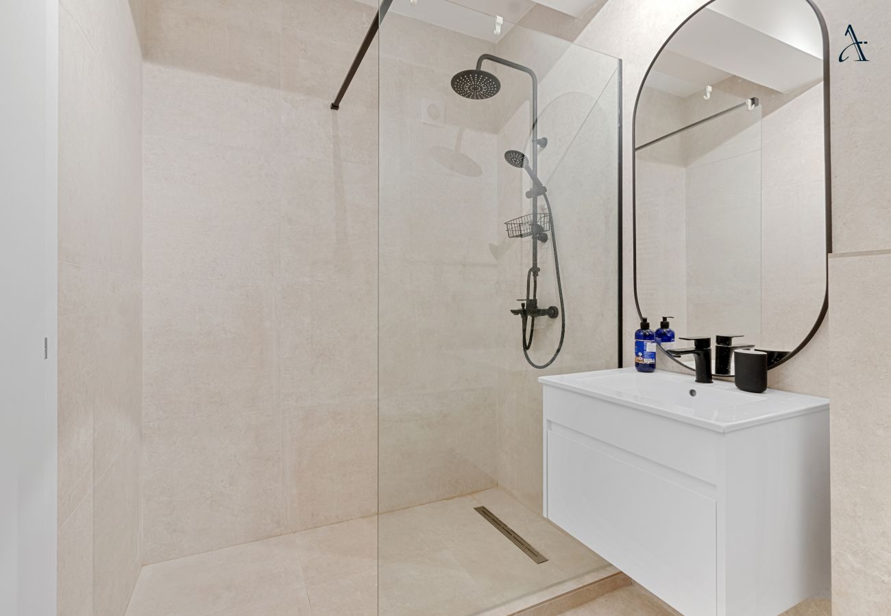 Apartment in Voluntari - XOV - 1BDR Apartment on Pipera Boulevard