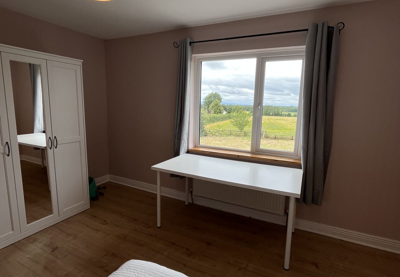 House in Kildare - The Eillistown - An Teach Bábóige