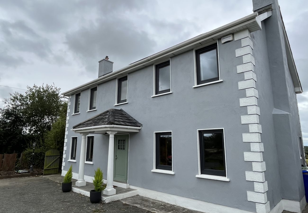 House in Kildare - The Eillistown - An Teach Bábóige