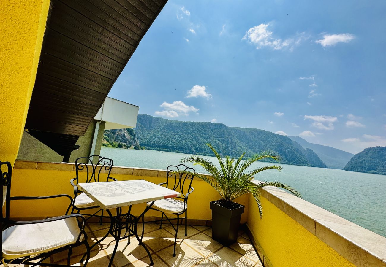 Villa in Dubova - Vila Victor view of the Cazanele Dunarii