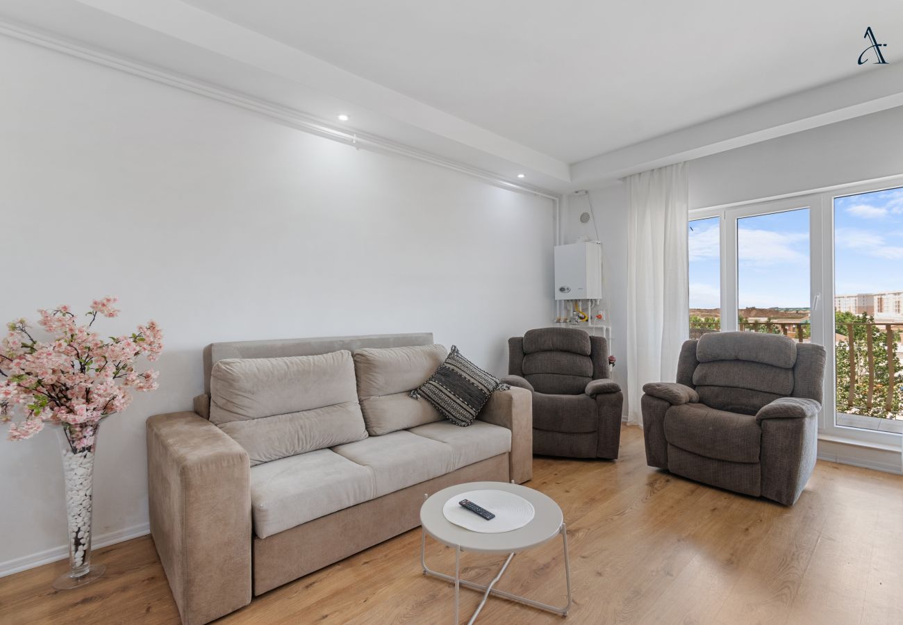 Apartment in Stefaneștii de Jos - Felly  Cosmopolis