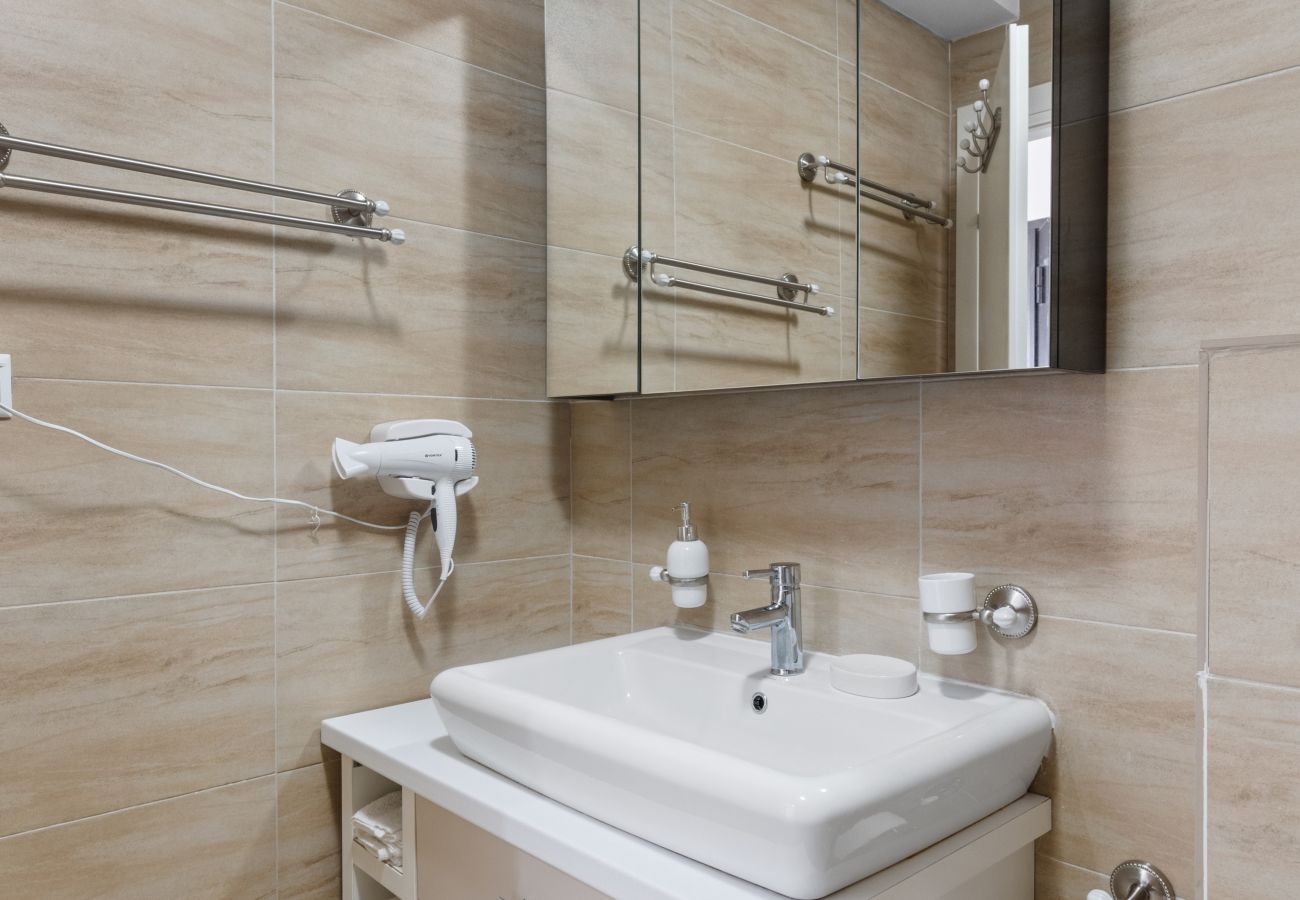 Apartment in Stefaneștii de Jos - Felly  Cosmopolis
