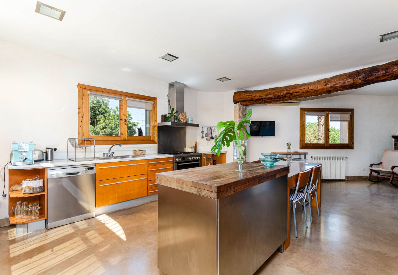 Villa in Muro - YourHouse Es Fiters, nice villa with pool and space for up to 8 guests