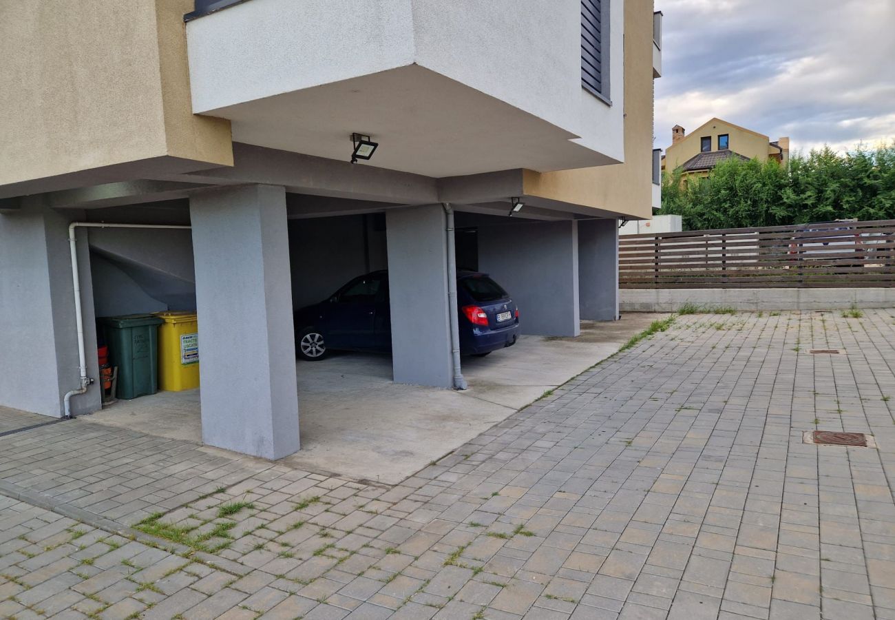 Apartment in Voluntari -  Allegoria Lake View Apart Pipera