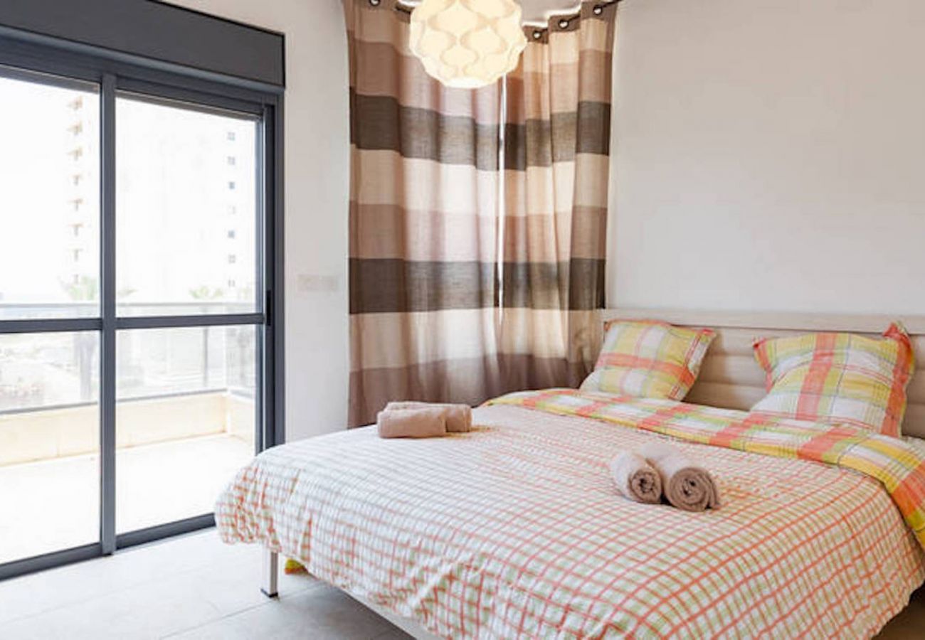 Apartment in Netanya - SHELTER in Netanya Family Apartment with Balcony by FeelHome