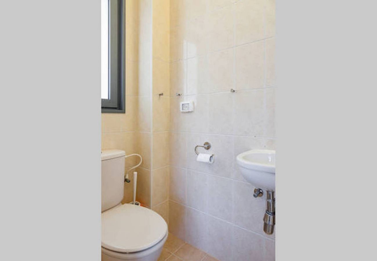 Apartment in Netanya - SHELTER in Netanya Family Apartment with Balcony by FeelHome