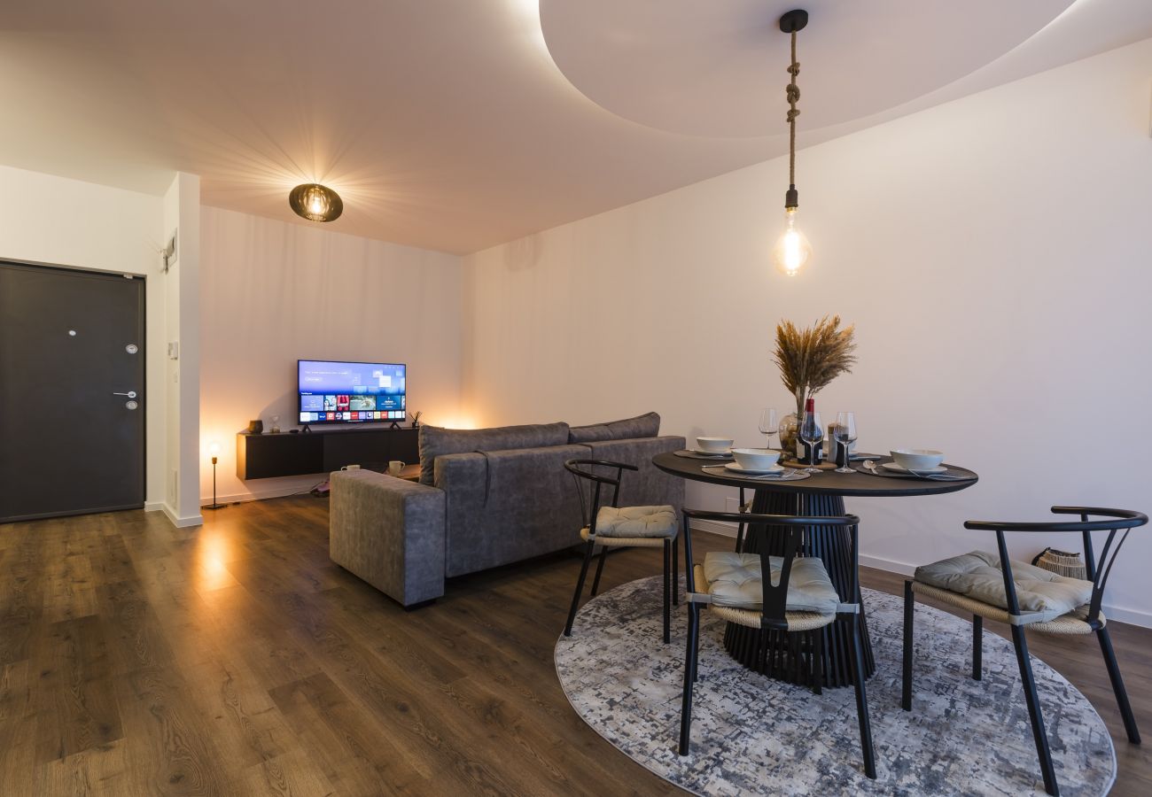 Apartment in Timisoara - RentForComfort near Iulius Mall with Balcony & Private Parking