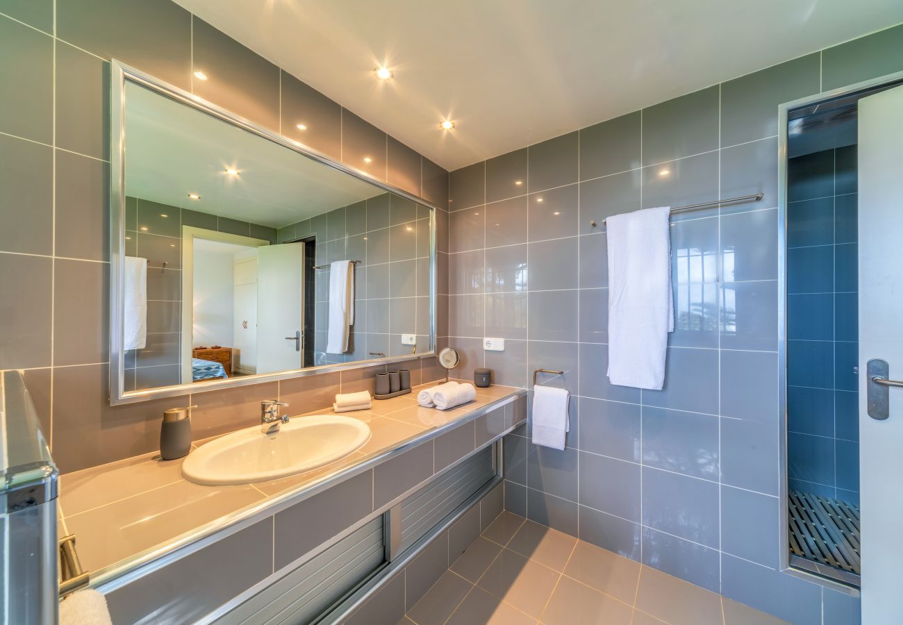 Villa in Son Servera - VILLA ES PINARO - BEACH FRONT