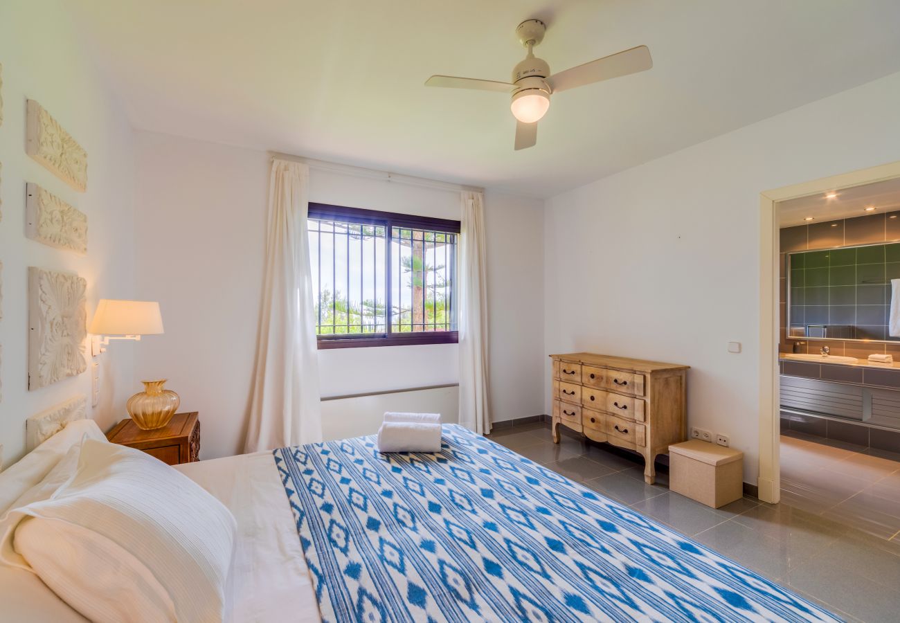 Villa in Son Servera - VILLA ES PINARO - BEACH FRONT