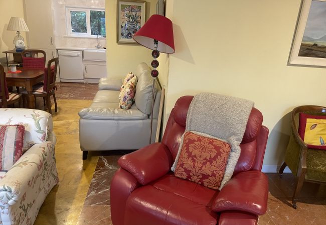 House in Galway City - Wild Atlantic Way - Spiddal Road House in Galway City - Wild Atlantic Way - Spiddal Road