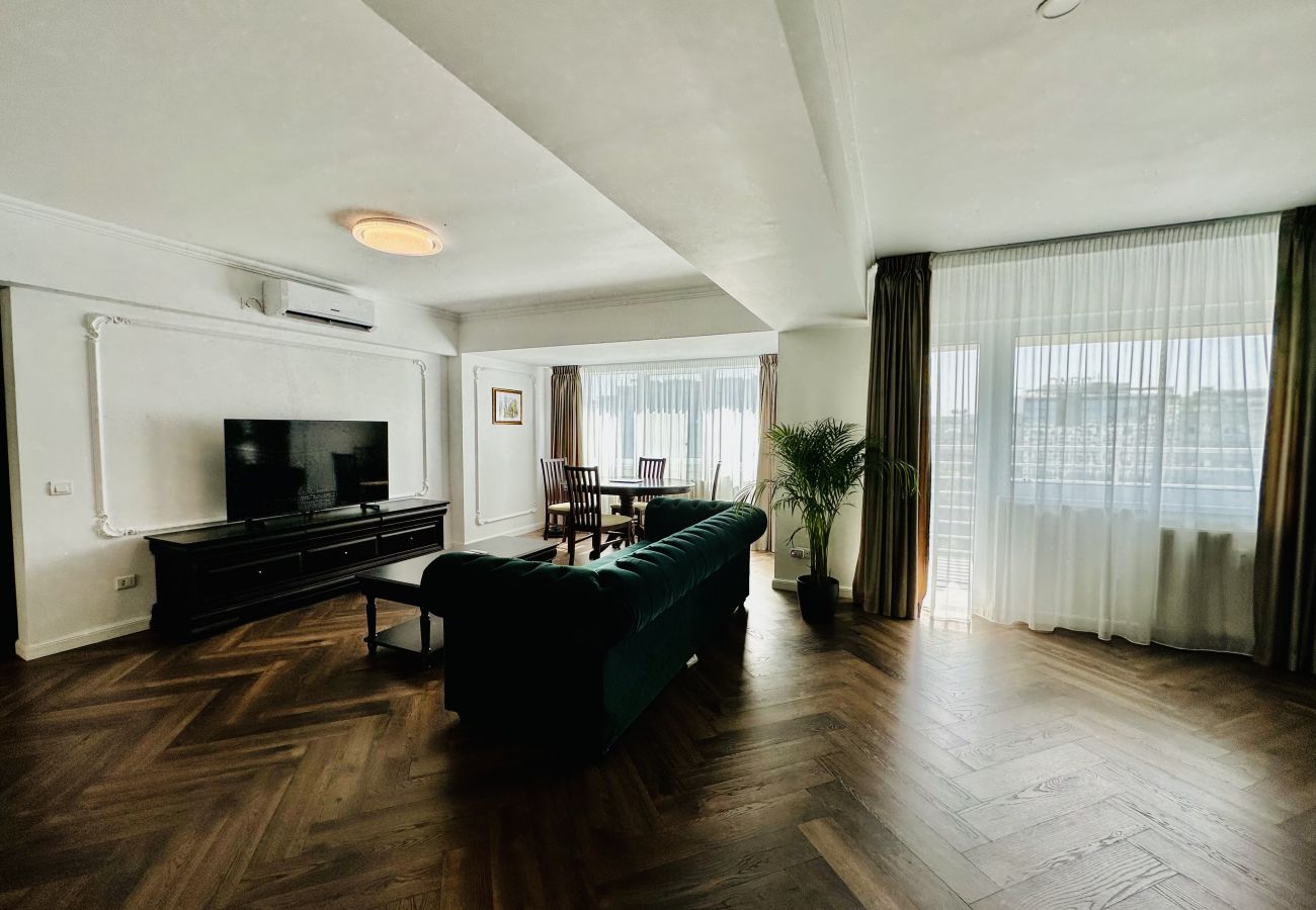 Apartment in Bucharest - Neoclassical Apartament Unirii