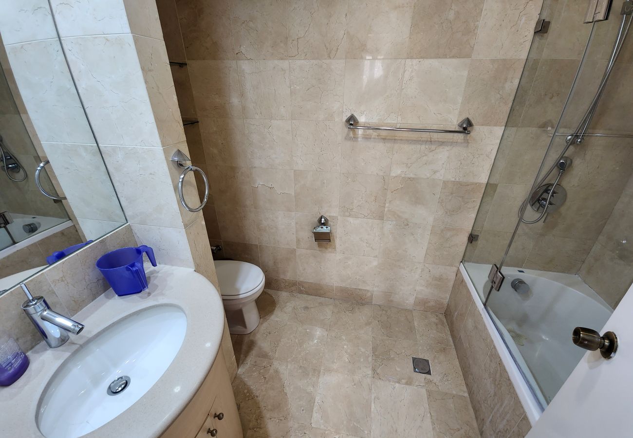 Apartment in Jerusalem - David's Village with Pool & Patio for Families by FeelHome
