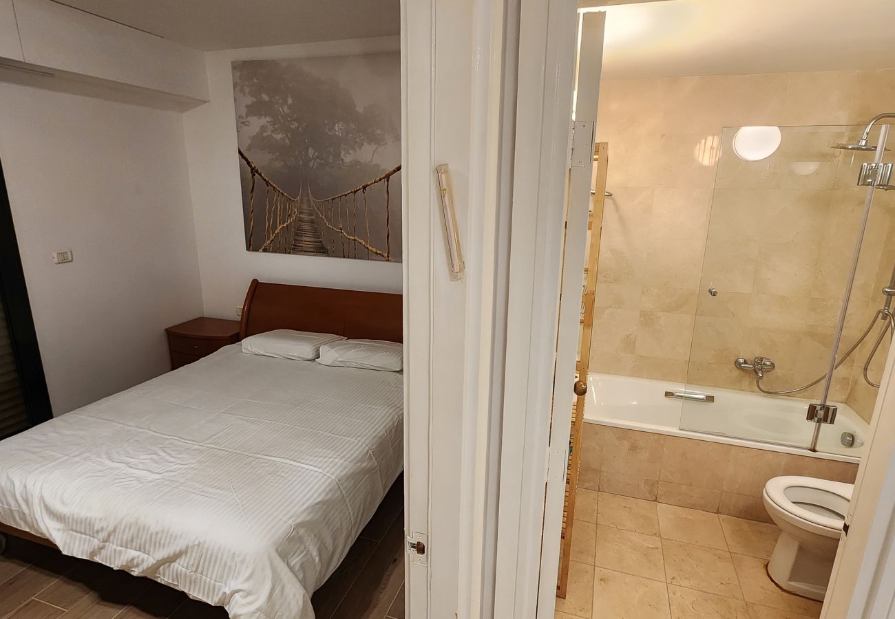 Apartment in Jerusalem - David's Village with Pool & Patio for Families by FeelHome