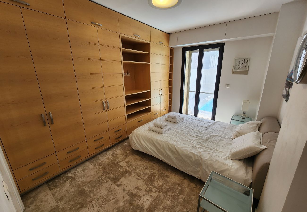Apartment in Jerusalem - David's Village with Pool & Patio for Families by FeelHome