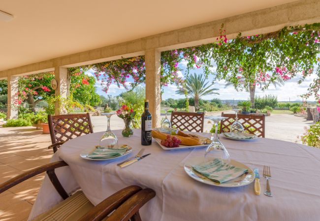 Villa in Ariany - YourHouse Sa Garrriga Finca Darder Villa in Ariany - YourHouse Sa Garrriga Finca Darder