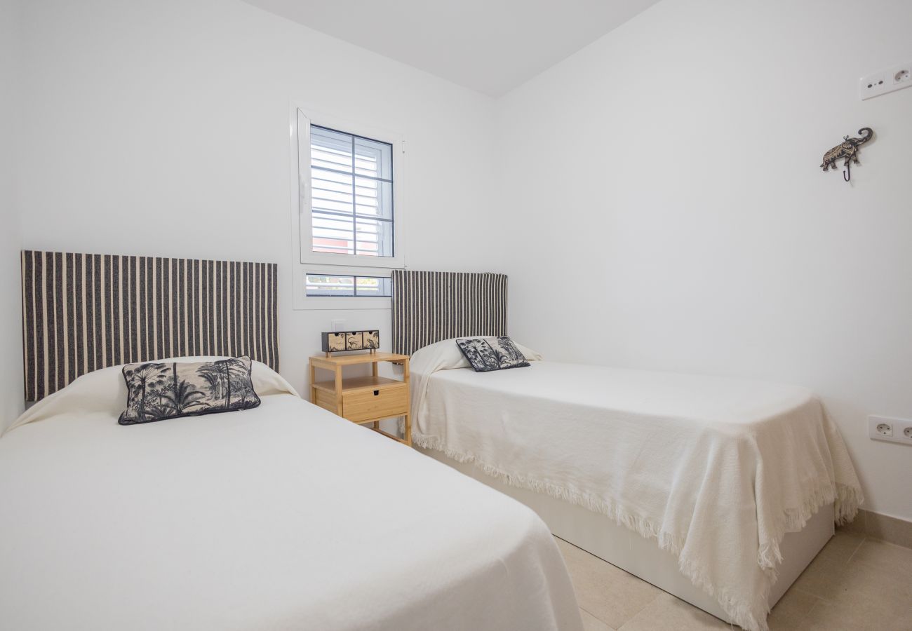 Bungalow in San Bartolomé de Tirajana - Lightbooking Los Tunos Maspalomas private terrace
