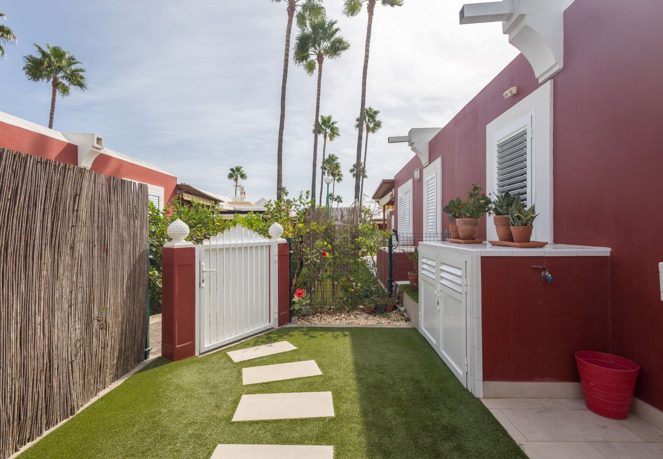 Bungalow in San Bartolomé de Tirajana - Lightbooking Los Tunos Maspalomas private terrace