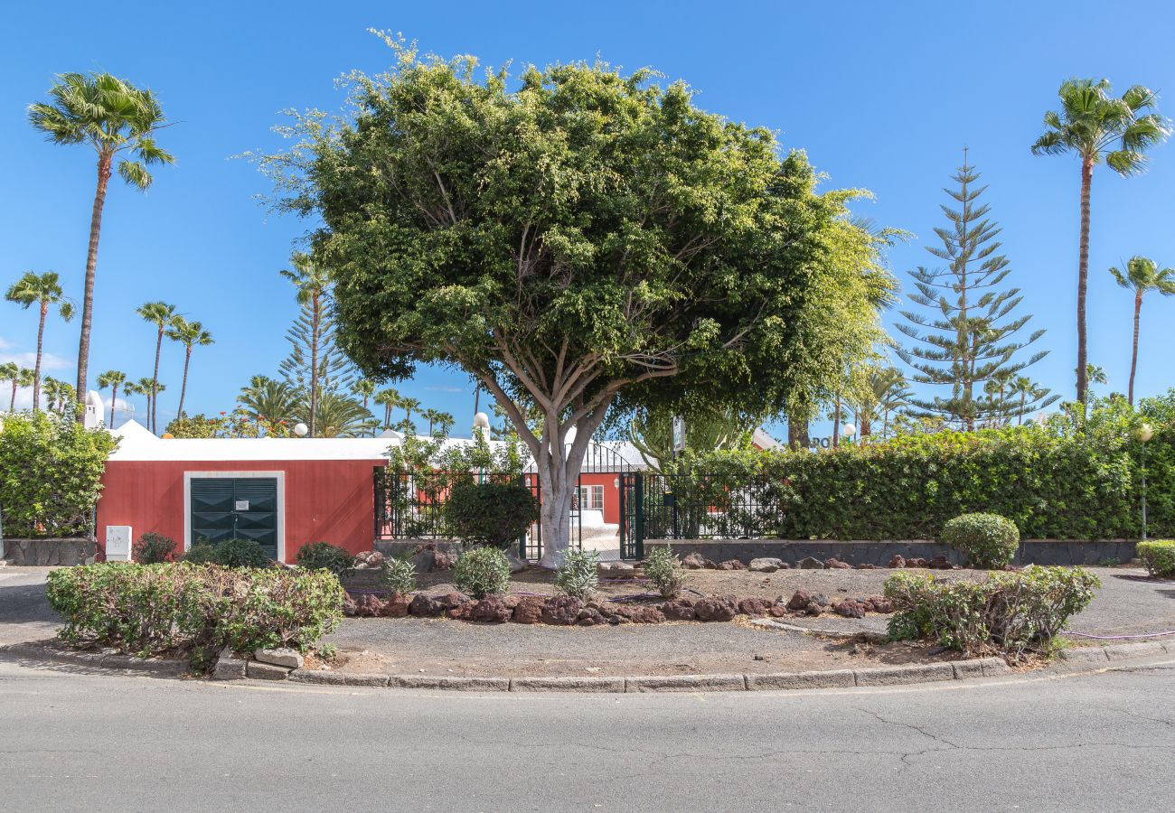 Bungalow in San Bartolomé de Tirajana - Lightbooking Los Tunos Maspalomas private terrace