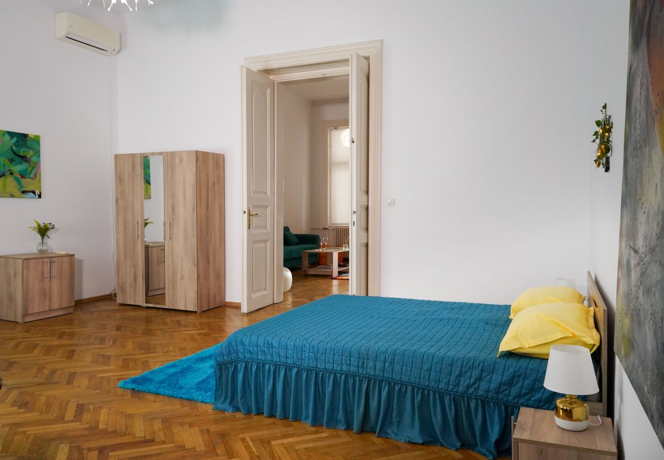 Apartment in Timisoara - 2BDR Marschall Palace