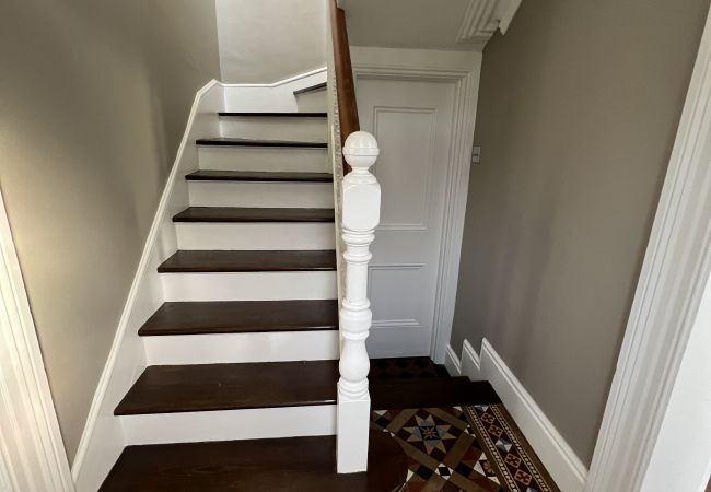 House in Dublin - Tranquil Retreat in Historic Chapelizod, House in Dublin - Tranquil Retreat in Historic Chapelizod,