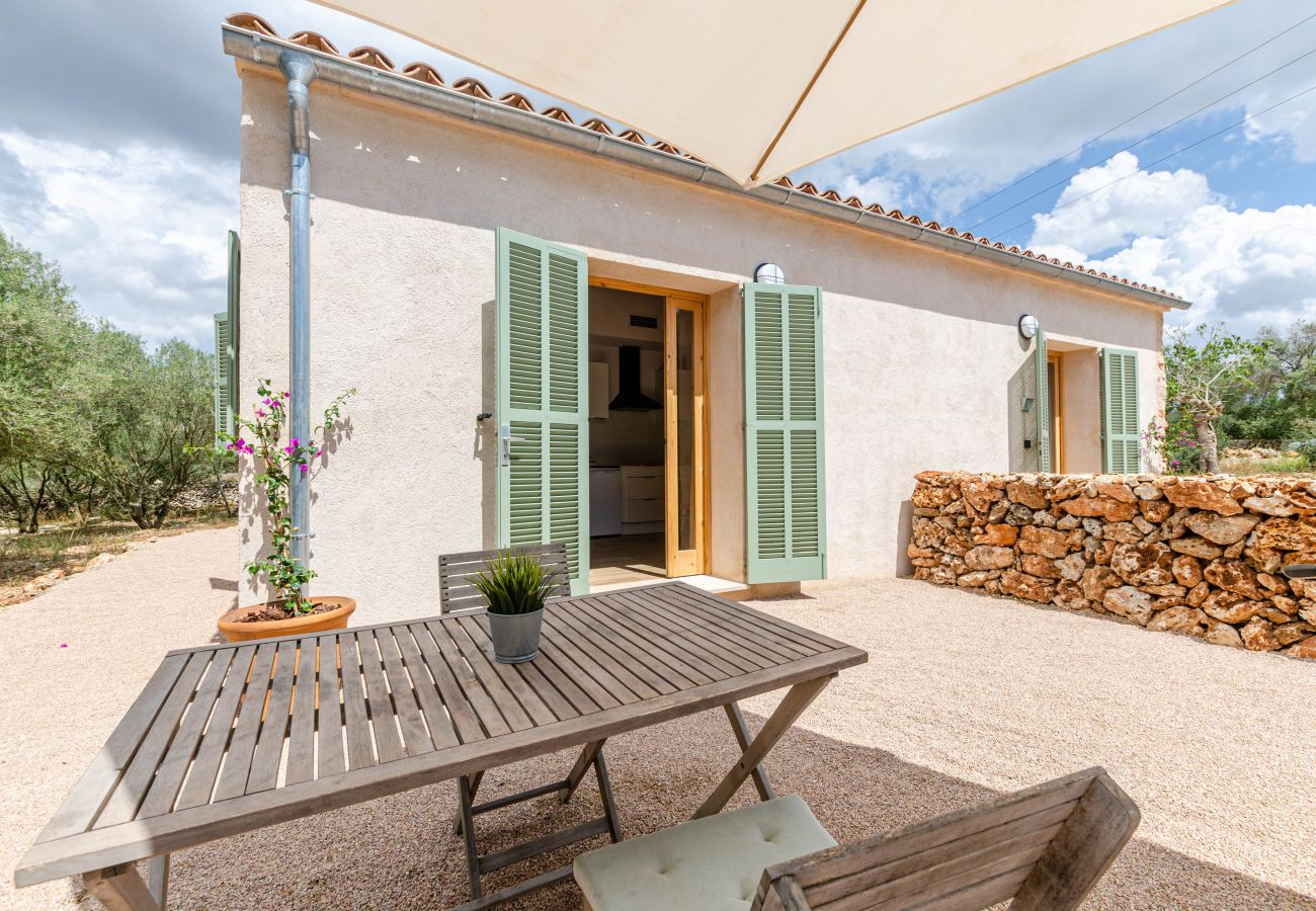 Farm stay in Costitx - YourHouse Cal Tio 3, peaceful apartment in a farmhouse