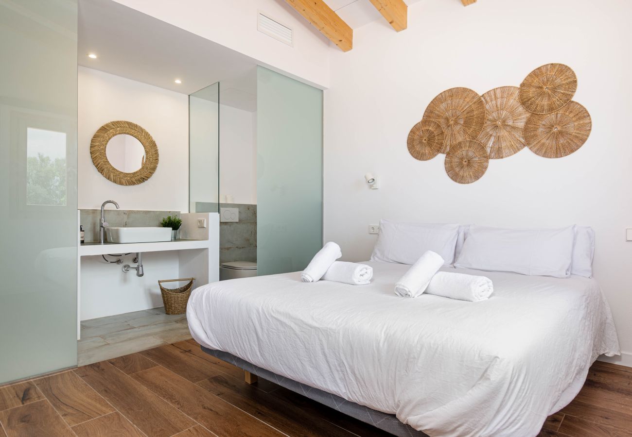 Farm stay in Costitx - YourHouse Cal Tio 3, peaceful apartment in a farmhouse