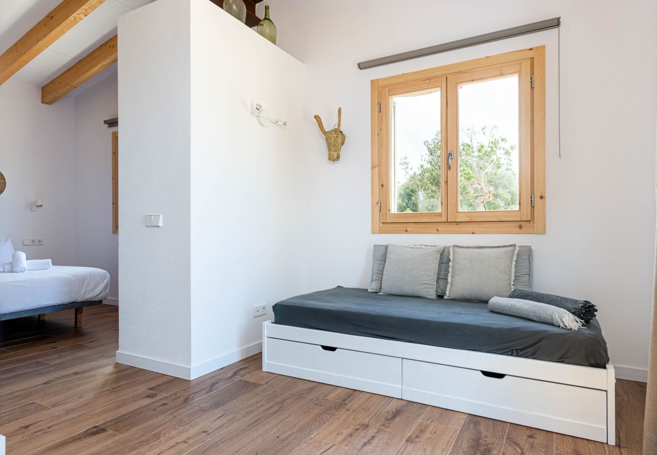 Farm stay in Costitx - YourHouse Cal Tio 3, peaceful apartment in a farmhouse