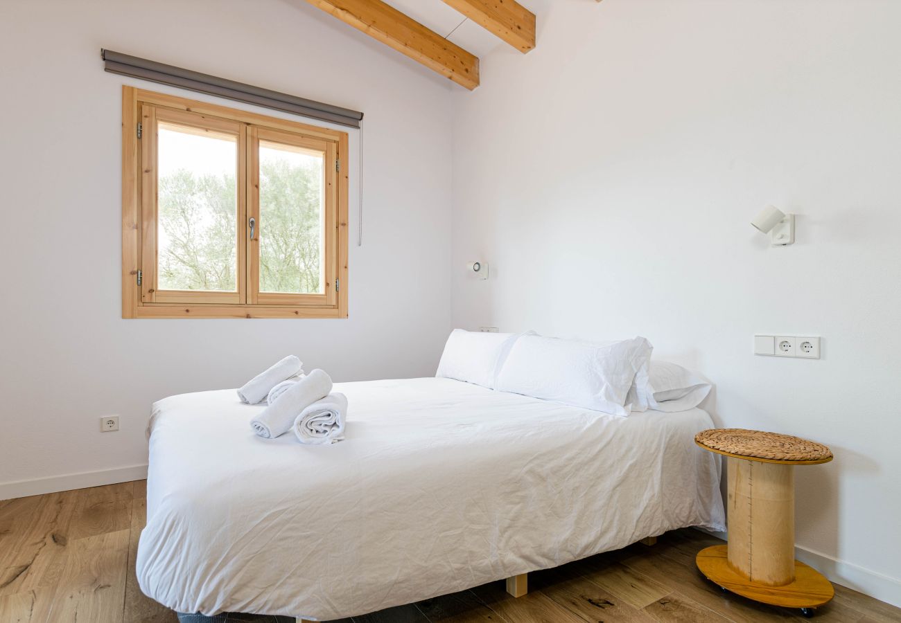 Farm stay in Costitx - Cal Tio 4 YourHouse, lovely apartment in a farmhouse with shared pool