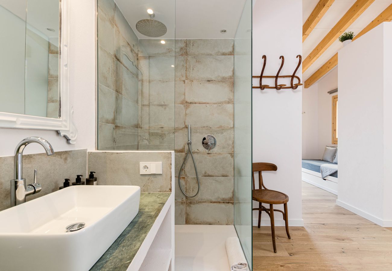 Farm stay in Costitx - Cal Tio 4 YourHouse, lovely apartment in a farmhouse with shared pool