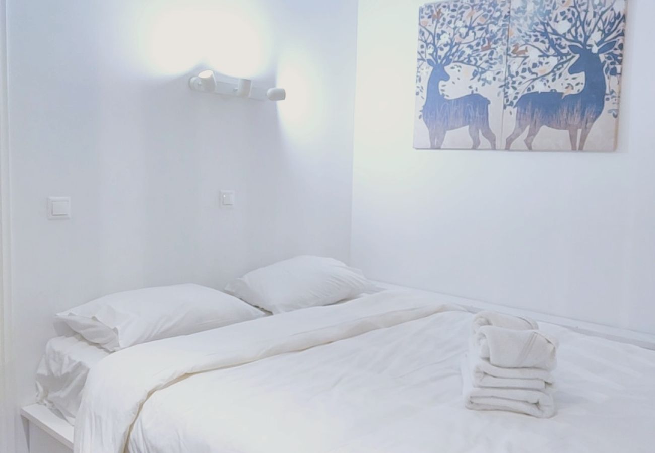 Apartment in Athens - Eirinis Athinaias 11